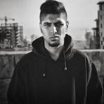 دانلود آهنگ پیشرو اشتباه محض