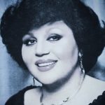 دانلود آهنگ هایده گل واژه