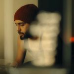 دانلود آهنگ حامیم میگم عاشقتم میگی دیوونه ای